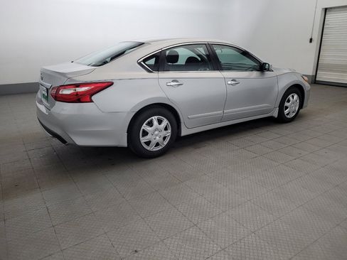 Used 2016 Nissan Altima 2.5 S w/ Power Driver Seat Package FWD image 10
