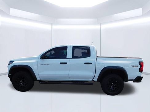 Used 2025 Chevrolet Colorado Trail Boss AWD/4WD image 10