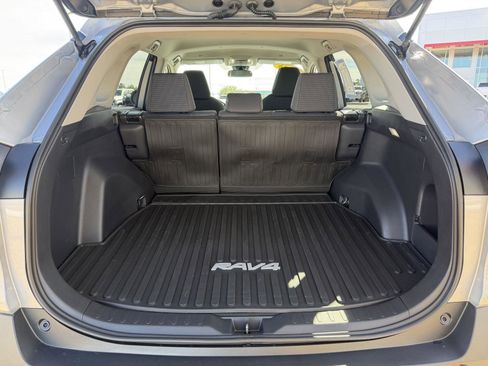 Used 2025 Toyota RAV4 LE image 5
