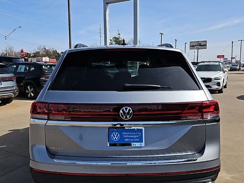 New 2026 Volkswagen Atlas SE FWD image 6