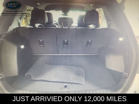 Used 2026 GMC Terrain Elevation w/ Elevation Premium Package AWD/4WD image 6