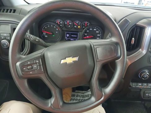 Used 2025 Chevrolet Silverado 1500 W/T image 16