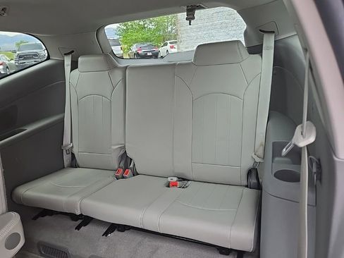 Used 2016 Chevrolet Traverse LTZ AWD/4WD image 43