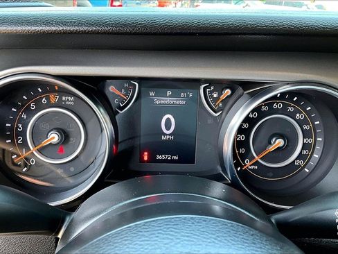 Used 2022 Jeep Wrangler Sport AWD/4WD image 12