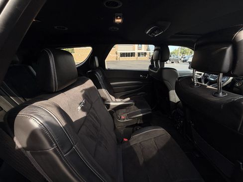 Used 2018 Dodge Durango SRT w/ Technology Group AWD/4WD image 18
