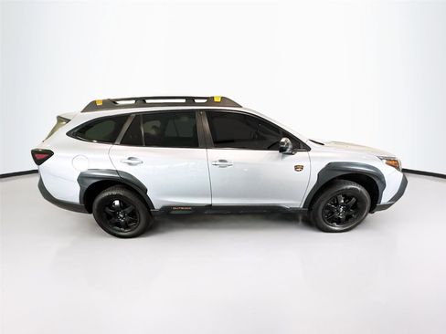 Used 2022 Subaru Outback Wilderness AWD/4WD image 6