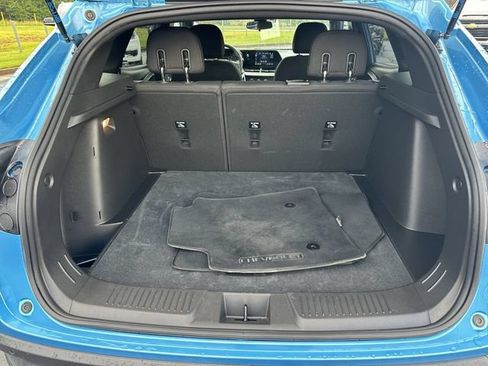 Certified 2025 Chevrolet Trax RS FWD image 22