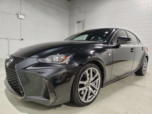 Used 2019 Lexus IS 300 F Sport w/ F Sport Package AWD/4WD image 19
