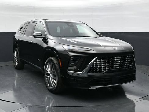 Used 2026 Buick Enclave Avenir w/ Super Cruise Package AWD/4WD image 4