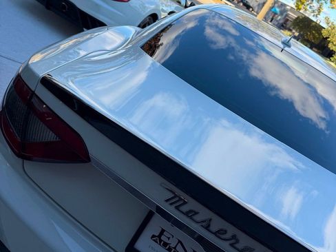 Used 2015 Maserati GranTurismo Sport image 27