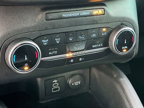 Used 2025 Ford Escape Active image 15