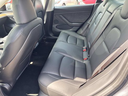 Used 2023 Tesla Model 3 Standard Range RWD image 9