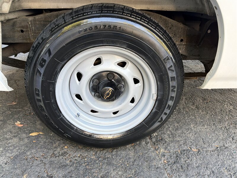 Used 2002 Chevrolet S10 Pickup 2WD Extended Cab image 11