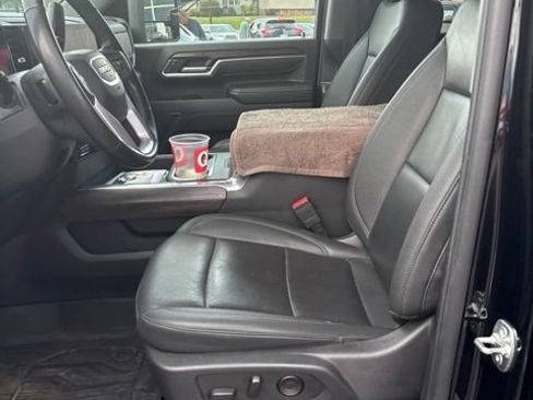 Used 2025 GMC Sierra 2500 SLT w/ SLT Premium Package AWD/4WD image 5