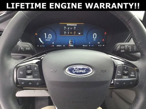 Used 2023 Ford Escape Platinum w/ Class II Trailer Tow Package image 13