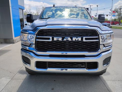 Used 2023 RAM 2500 Tradesman AWD/4WD image 28