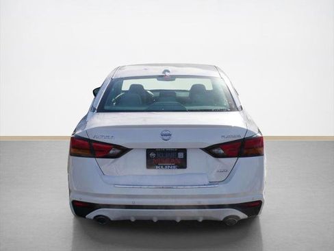 Certified 2020 Nissan Altima 2.5 Platinum image 4