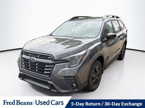 Used 2026 Subaru Ascent Premium AWD/4WD image 2