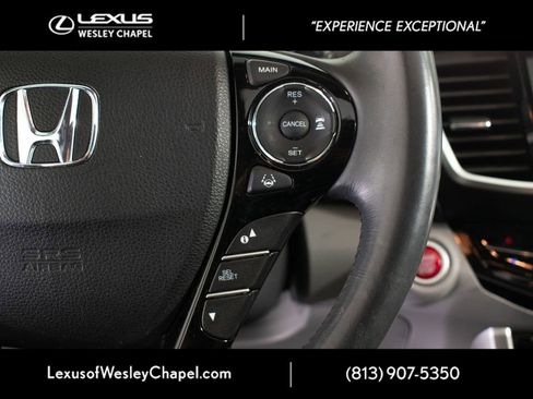 Used 2017 Honda Accord EX-L image 34