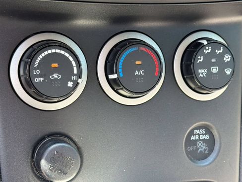 Used 2014 Nissan Rogue S w/ Convenience Package FWD image 16