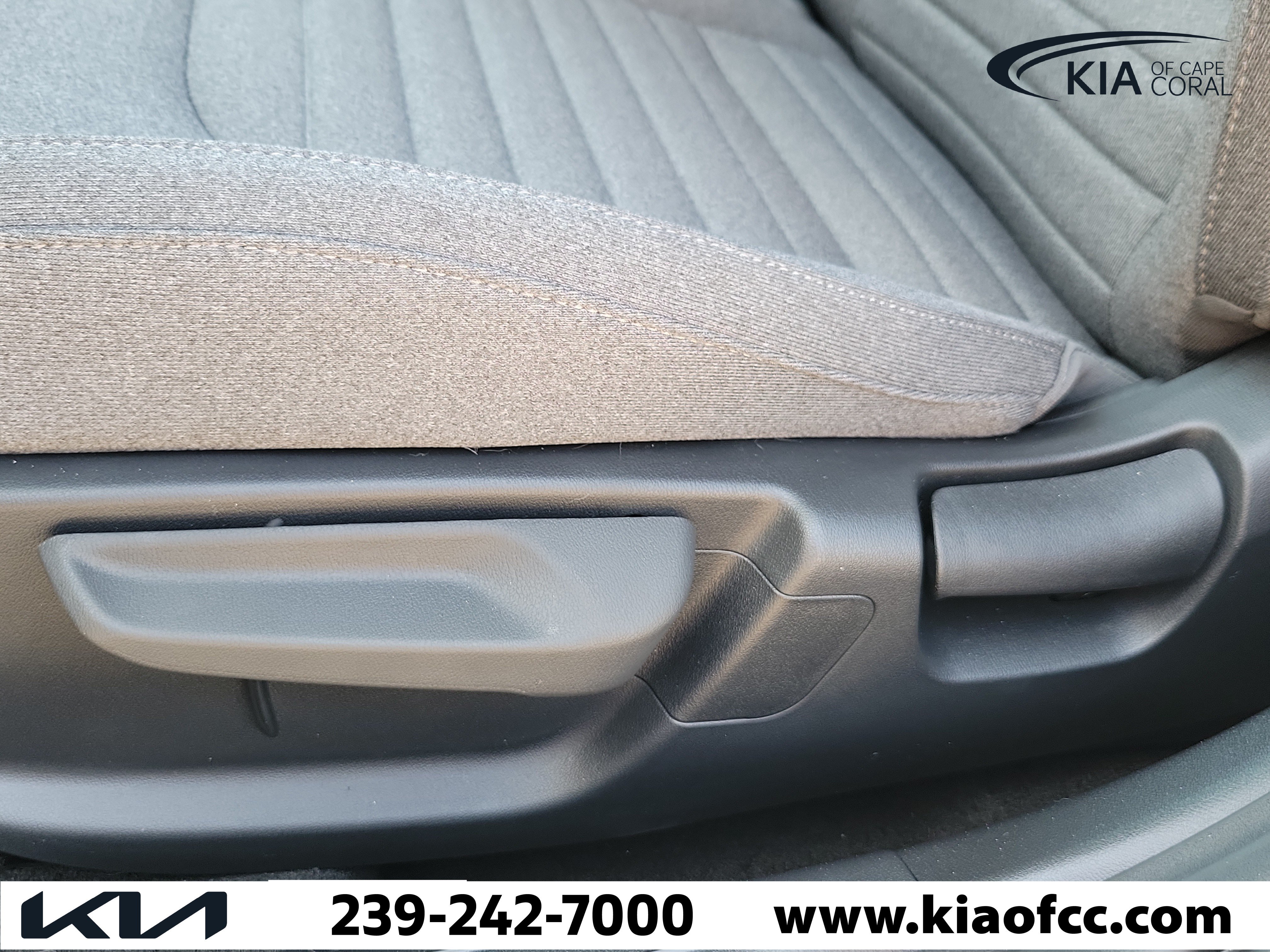 New 2025 Kia K4 EX FWD image 21