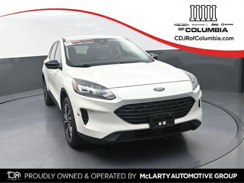 Used 2021 Ford Escape SE w/ SE Sport Appearance Package AWD/4WD image 1