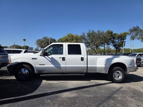 Used 2004 Ford F350 XLT image 2