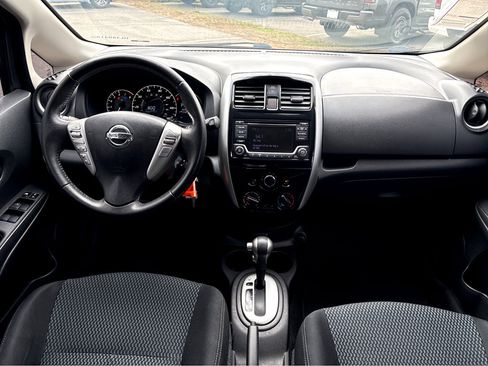 Used 2017 Nissan Versa Note SV image 4