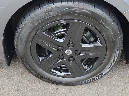 Certified 2019 Nissan Altima 2.5 S FWD image 8