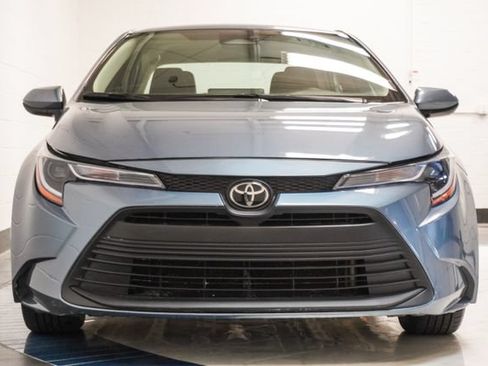 Used 2023 Toyota Corolla LE FWD image 32