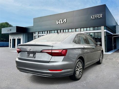 Used 2021 Volkswagen Jetta R-Line image 8