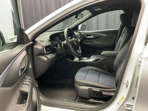 New 2025 Buick Envista Preferred image 7