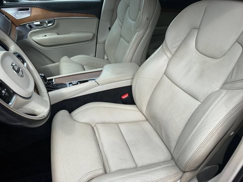Used 2017 Volvo XC90 T6 Inscription w/ Vision Package AWD/4WD image 10