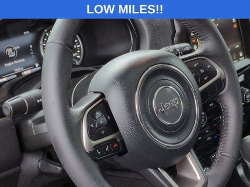 Used 2022 Jeep Renegade Limited w/ Sun, Sound & Wheels Group image 31