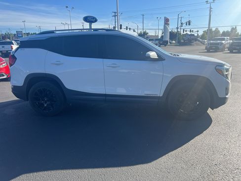 Used 2020 GMC Terrain SLT AWD/4WD image 6