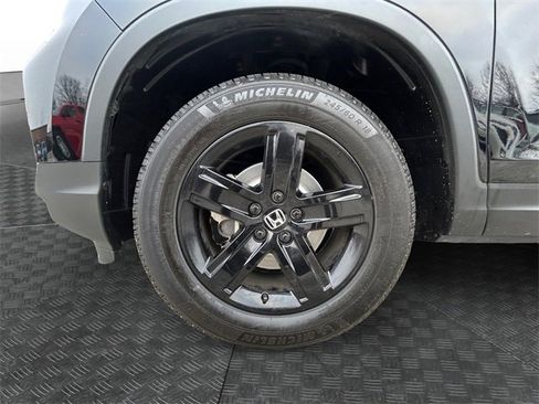 Used 2023 Honda Ridgeline Black Edition image 13
