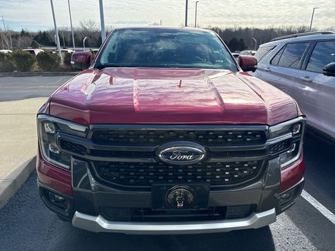 Used 2025 Ford Ranger Lariat w/ Trailer Tow Package image 2