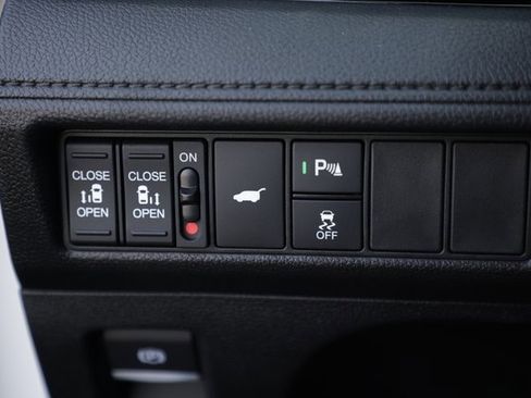 New 2026 Honda Odyssey Touring image 25