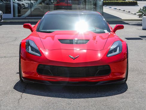 Used 2015 Chevrolet Corvette Z06 w/ 3LZ Preferred Equipment Group RWD image 2