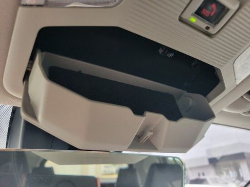 Used 2022 Toyota RAV4 XLE FWD image 22