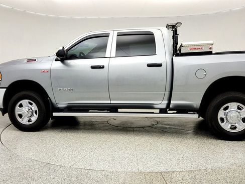 Used 2022 RAM 2500 Tradesman w/ Chrome Appearance Group AWD/4WD image 8