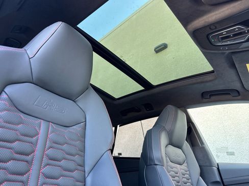 New 2026 Audi RS Q8 performance image 14