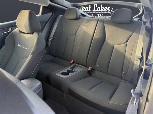 Used 2017 Hyundai Veloster Base image 13