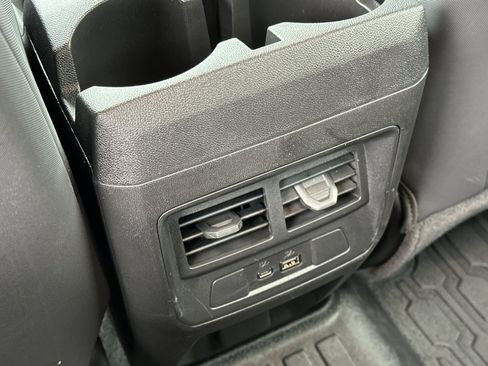 Used 2025 Chevrolet Colorado Z71 w/ Technology Package image 14