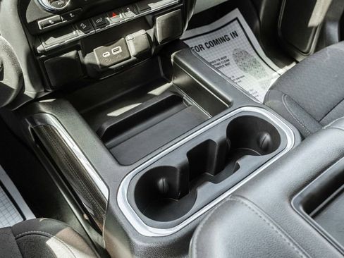 Used 2022 Chevrolet Silverado 1500 LT Trail Boss w/ Bed Protection Package AWD/4WD image 19