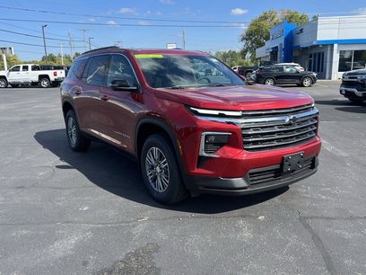 New 2025 Chevrolet Traverse LT w/ Driver Confidence Package
