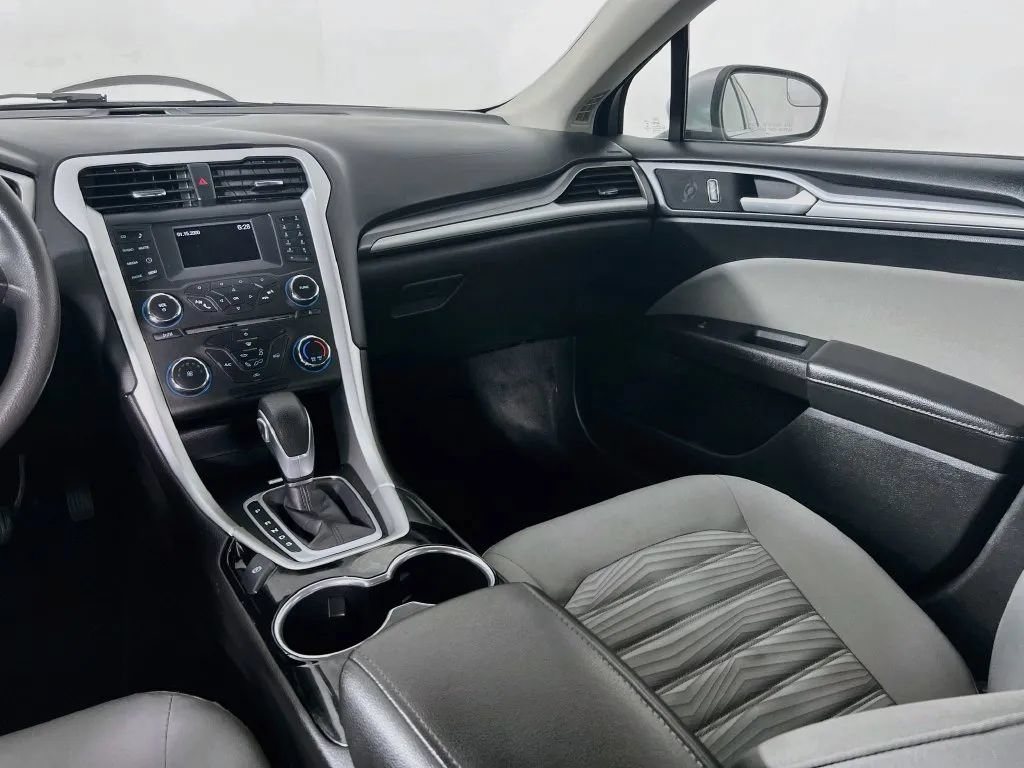 Used 2016 Ford Fusion S FWD image 22