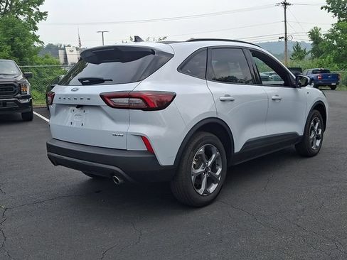 Certified 2025 Ford Escape ST-Line Select AWD/4WD image 14