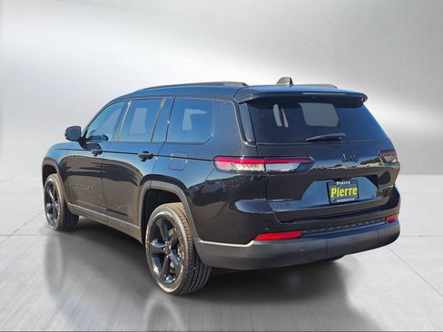 New 2025 Jeep Grand Cherokee L Altitude image 4