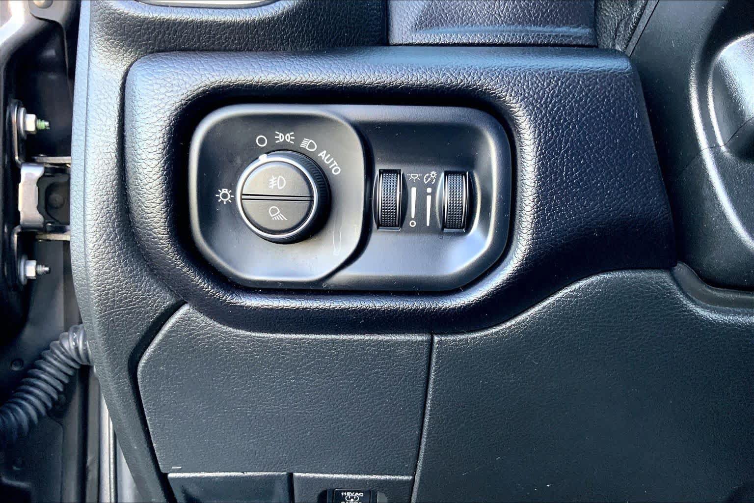Used 2022 RAM 3500 Laramie w/ Night Edition AWD/4WD image 33